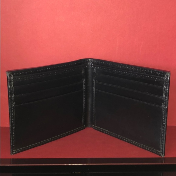 Calvin Klein Wallet - Picture 4 of 4